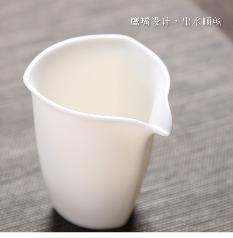 白瓷茶具_10.jpg